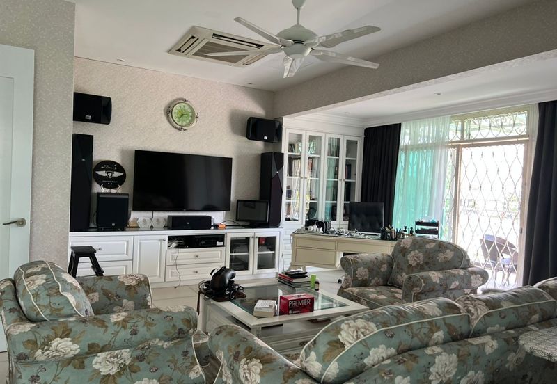 Bukit Dumbar Residences