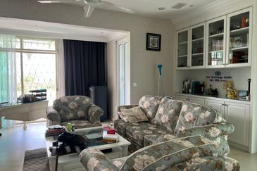 Bukit Dumbar Residences