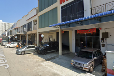 Jalan Jelutong