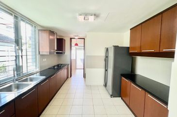 🏡✨ 3 Storey Semi-D for Sale @ Pulau Tikus ✨🏡 (槟城·三层半独立洋房出售)