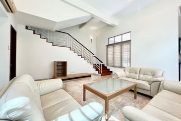 🏡✨ 3 Storey Semi-D for Sale @ Pulau Tikus ✨🏡 (槟城·三层半独立洋房出售)