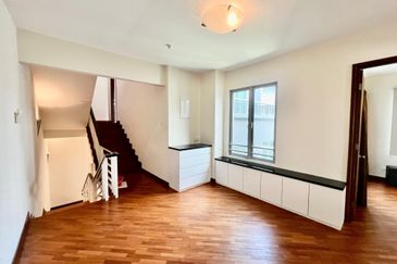 🏡✨ 3 Storey Semi-D for Sale @ Pulau Tikus ✨🏡 (槟城·三层半独立洋房出售)