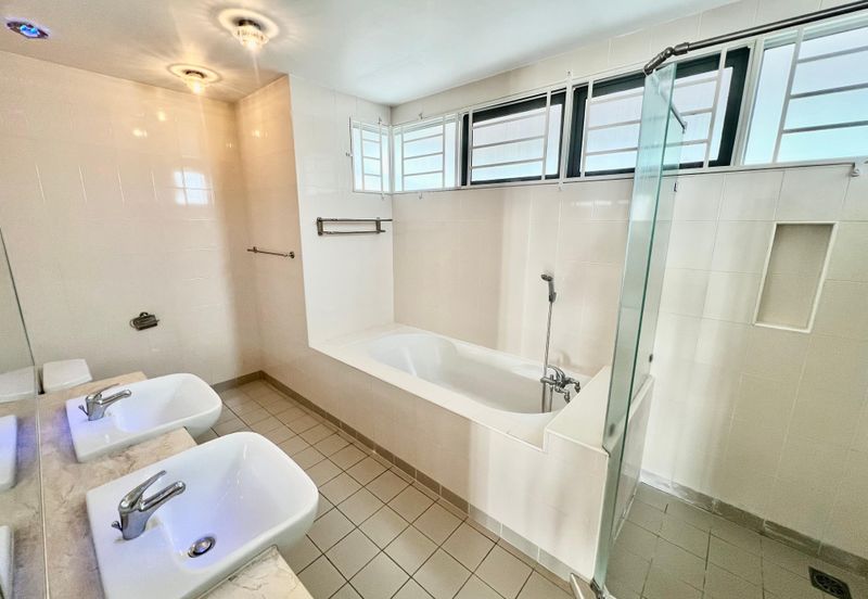 🏡✨ 3 Storey Semi-D for Sale @ Pulau Tikus ✨🏡 (槟城·三层半独立洋房出售)