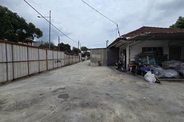 Jalan Jelutong