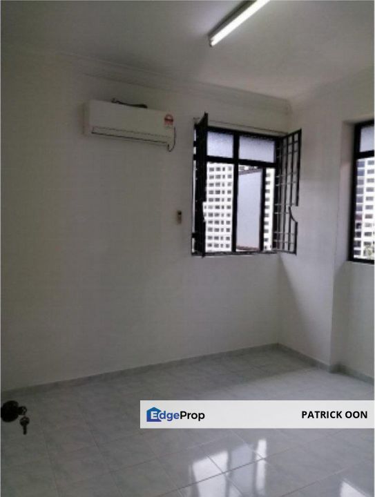 Sri Abadi Reno Well Maintain Sungai Ara Bayan Lepas 800sf Relau FTZ, Penang, Sungai Ara