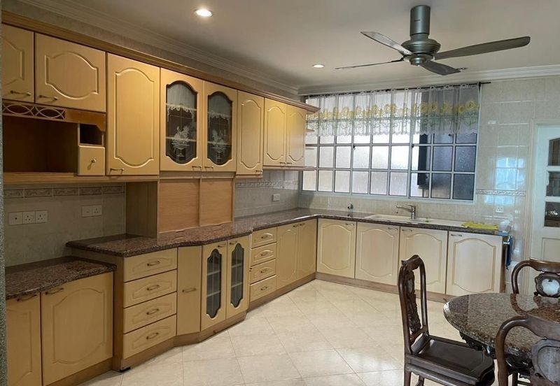 Gurney Beach Resort Condominium