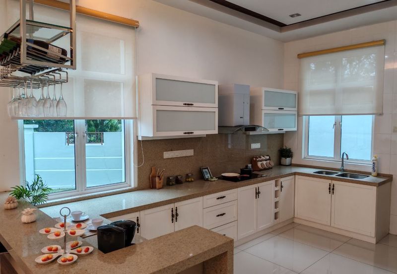 No Agent Fee! 3.5 Sty Starhill Bungalow Corner Big Land Key On Hand 5400sf