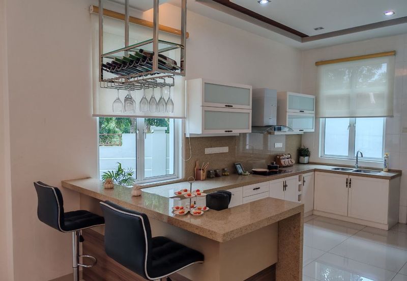 No Agent Fee! 3.5 Sty Starhill Bungalow Corner Big Land Key On Hand 5400sf