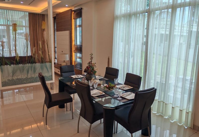 No Agent Fee! 3.5 Sty Starhill Bungalow Corner Big Land Key On Hand 5400sf