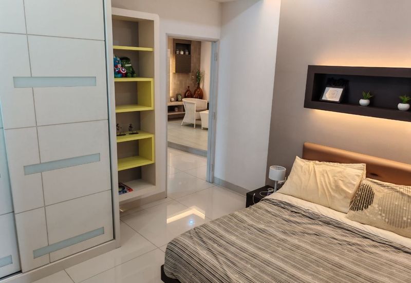 No Agent Fee! 3.5 Sty Starhill Bungalow Corner Big Land Key On Hand 5400sf