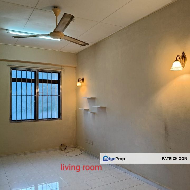 Worth Buy!! Desa Ara Apartment Renovated Sungai Ara Bayan Lepas 700sf, Penang, Sungai Ara