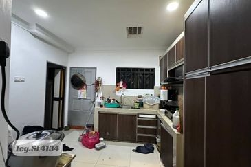 Taman Tepi Sungai ( Taman Teluk Pulai Indah )