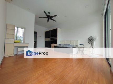 Partially Furnished Avira, Bandar Bukit Raja Double Storey Terrace House, Selangor, Klang