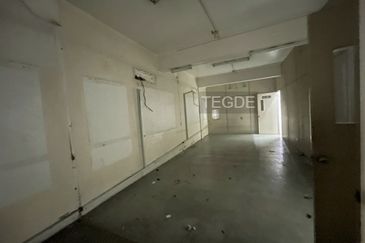 Taman Gembira Klang  Ground Floor Shop Lot 