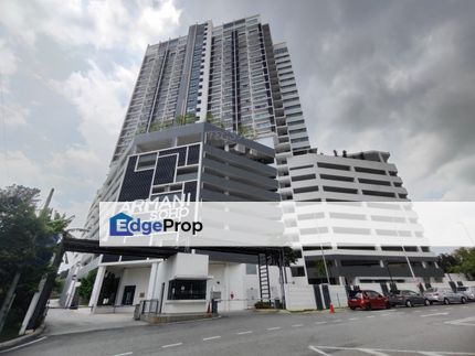 Fully Furnished Armani SOHO USJ Subang Jaya for Sale (Renovated into 3 bedrooms), Selangor, Subang Jaya