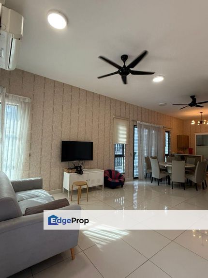 Renovated Fully Furnished Cluster Semi D Periwinkle Bandar Rimbayu , Selangor, Telok Panglima Garang