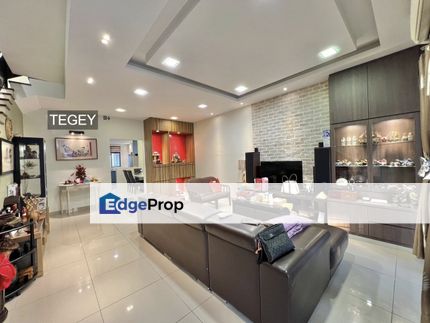 Fully Renovated Extended Gated Guarded 2 Storey Bandar Putera Klang , Selangor, Klang