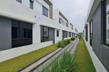 Sencilia @ Eco Sanctuary