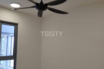 Gravit8 @ Klang South