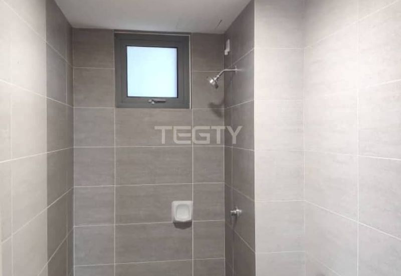 Gravit8 @ Klang South