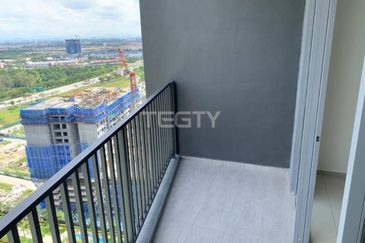 Gravit8 @ Klang South