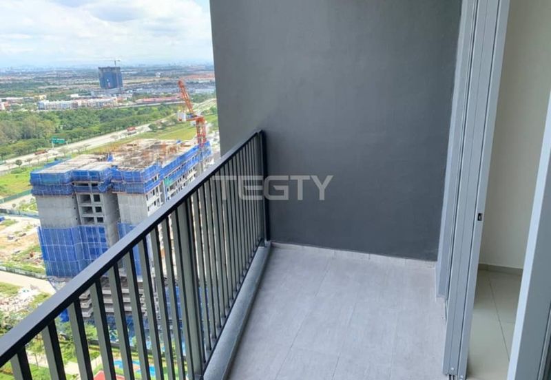 Gravit8 @ Klang South