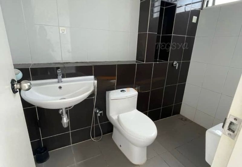 Jalan Setia Permai U13/43