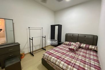 The Tresor @ Gravit 8 *