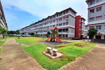 Rumah Pangsa Impian, Bandar Saujana Putra