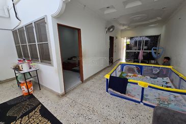 Taman Tepi Sungai ( Taman Teluk Pulai Indah )