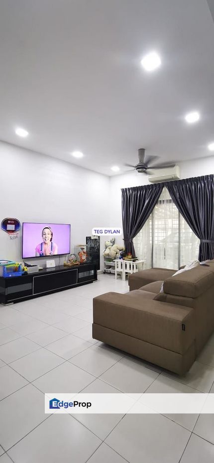 RENOVATED PARTIALLY FURNISHED 2 Storey Bandar Puteri Klang , Selangor, Klang