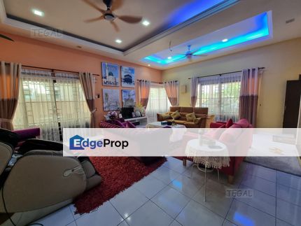 ENDLOT FULLY RENOVATED EXTENDED FACING OPEN Kota Bayuemas Klang 2 Storey, Selangor, Klang