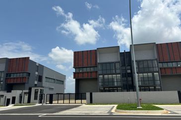 Elmina Business Park