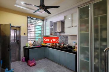 Taman Teratai Jingga