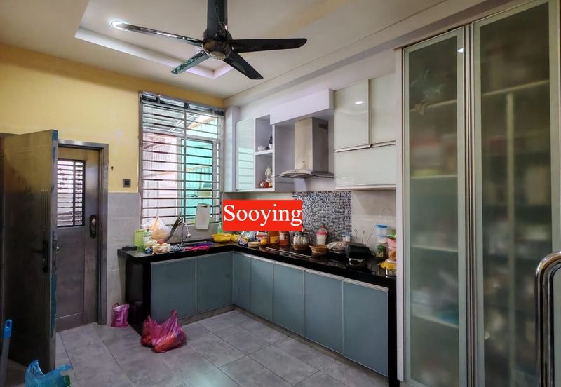 Taman Teratai Jingga