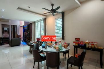 Taman Teratai Jingga