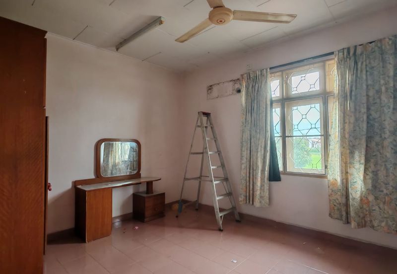 TAMAN MUTIARA (JALAN PUTRA)