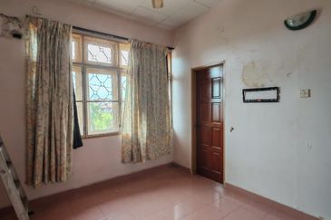 TAMAN MUTIARA (JALAN PUTRA)