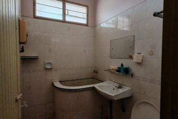 TAMAN MUTIARA (JALAN PUTRA)