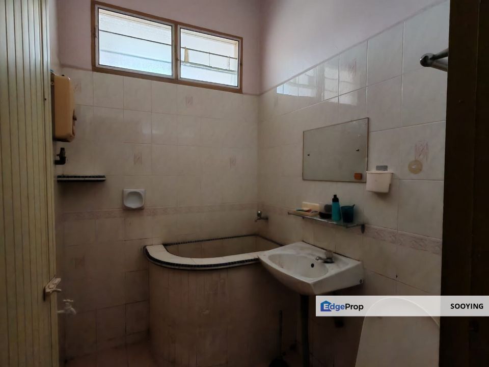 Double Storey Terrace Taman Mutiara Jalan Putra Mergong Alor Setar For Sale , Kedah, Kota Setar