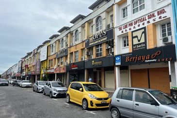 Jalan Pegawai