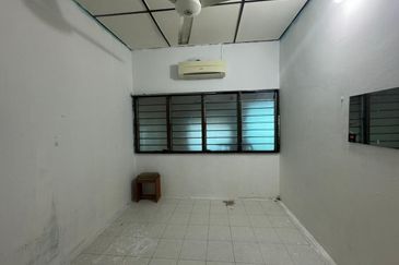 Below BV @ Ready Tenant @ Single Storey Terrace Taman Seri Intan Arau Perlis For Sale 