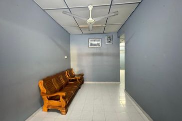 Below BV @ Ready Tenant @ Single Storey Terrace Taman Seri Intan Arau Perlis For Sale 