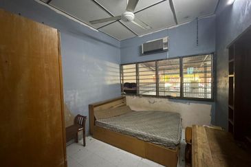 Below BV @ Ready Tenant @ Single Storey Terrace Taman Seri Intan Arau Perlis For Sale 