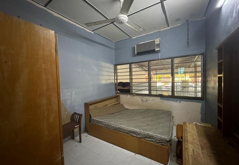 Below BV @ Ready Tenant @ Single Storey Terrace Taman Seri Intan Arau Perlis For Sale 