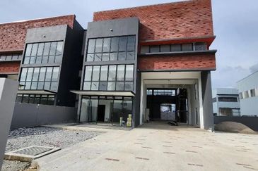 Elmina Business Park