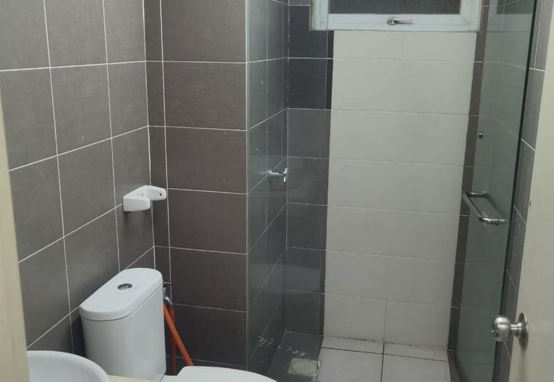 First Residence (Residensi Unggul)