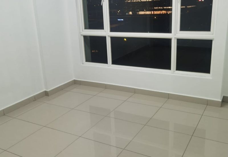 First Residence (Residensi Unggul)