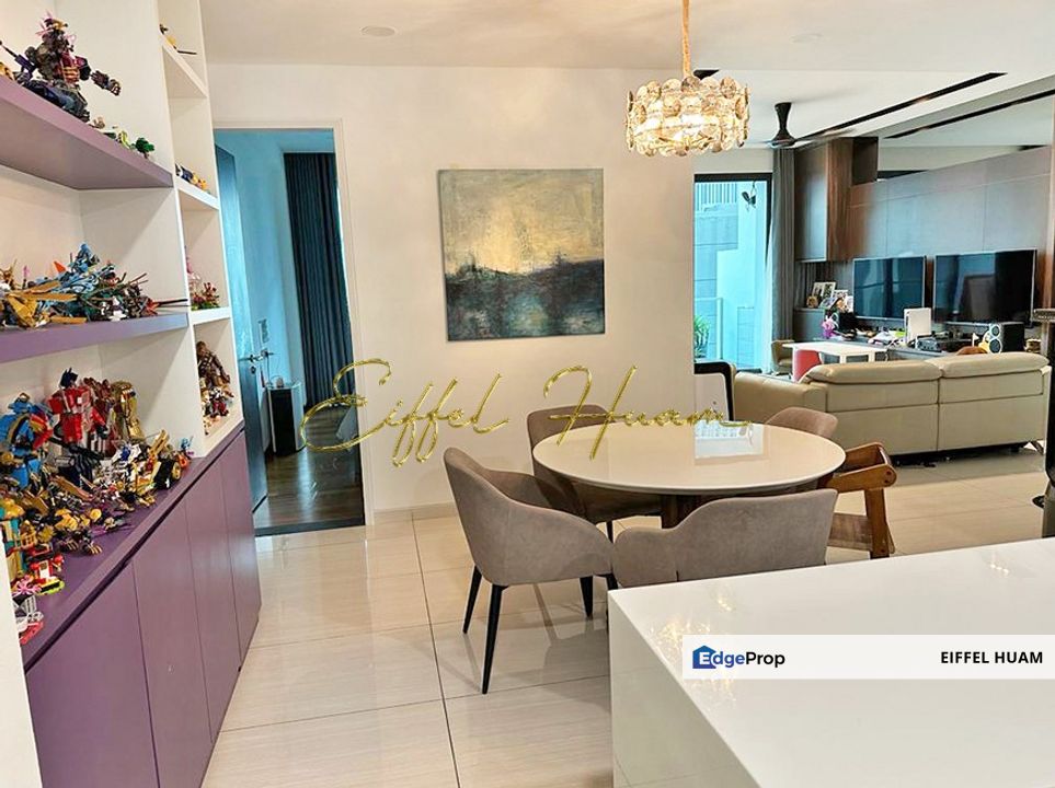 Sea Edge Condo with Breathtaking Sea View and Modern Renovations, Penang, Gelugor