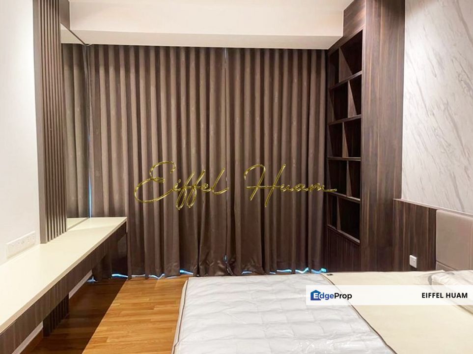 Sea Edge Condo with Breathtaking Sea View and Modern Renovations, Penang, Gelugor